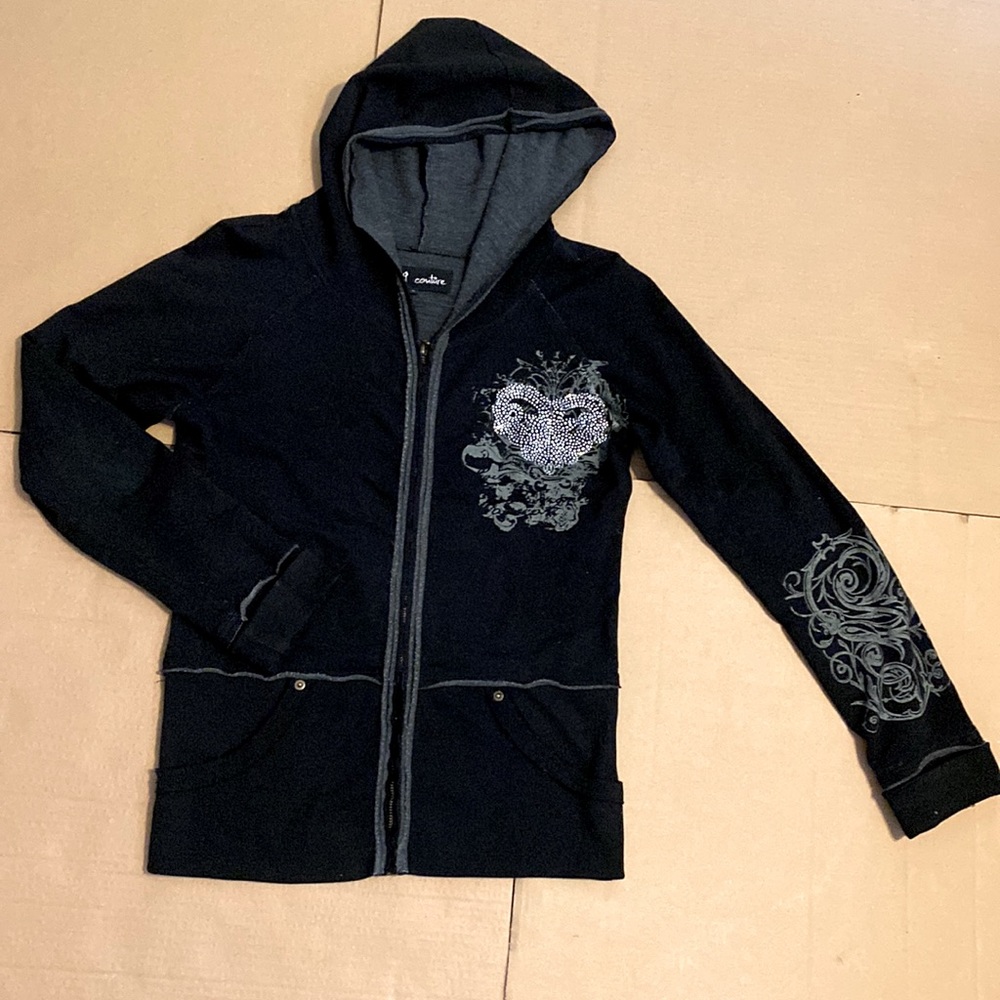 Womens L zipper front hoodie. Boutique style with beautiful stone work